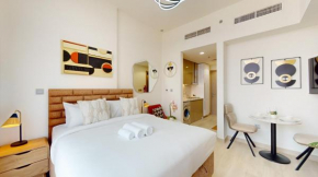 Azizi Riviera 30 - Bright Studio Apartment